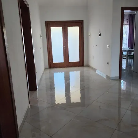 Ilirjan Apartmet