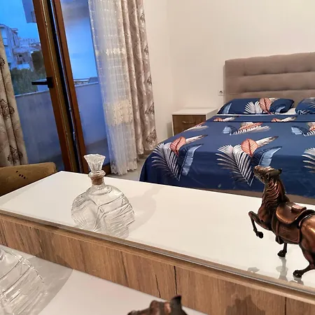 Ilirjan Apartmet *